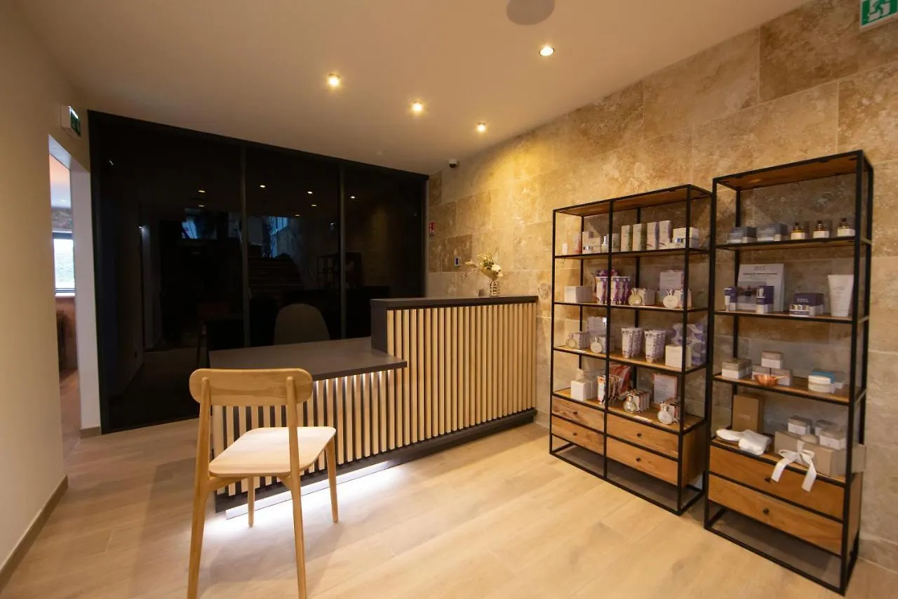 Logis Hotel Restaurant SPA Les Oliviers Loriol-sur-Drome 3*,  France
